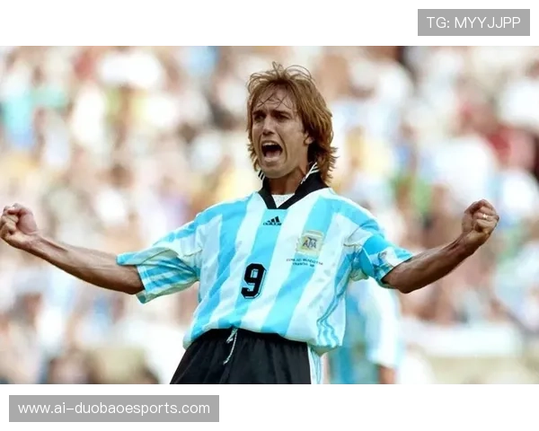 世界足球历史十大传奇球星回顾他们的辉煌岁月与不朽成就